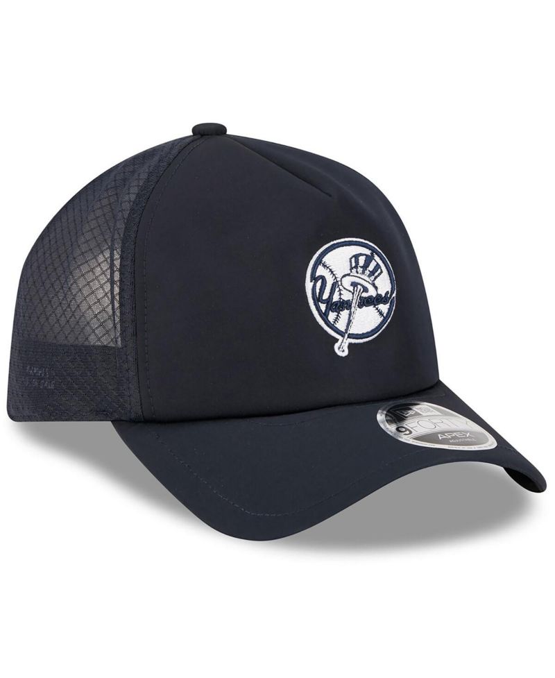 Men's Navy New York Yankees 2026 Batting Practice Alternate Apex 9FORTY Adjustable Hat