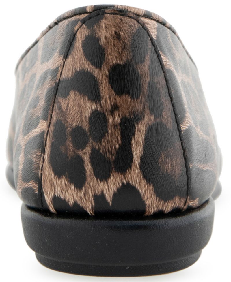 Women's Betunia Slip-On Casual Flats