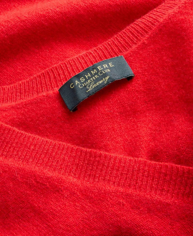 100% Cashmere Petite V-Neck Long-Sleeve Sweater