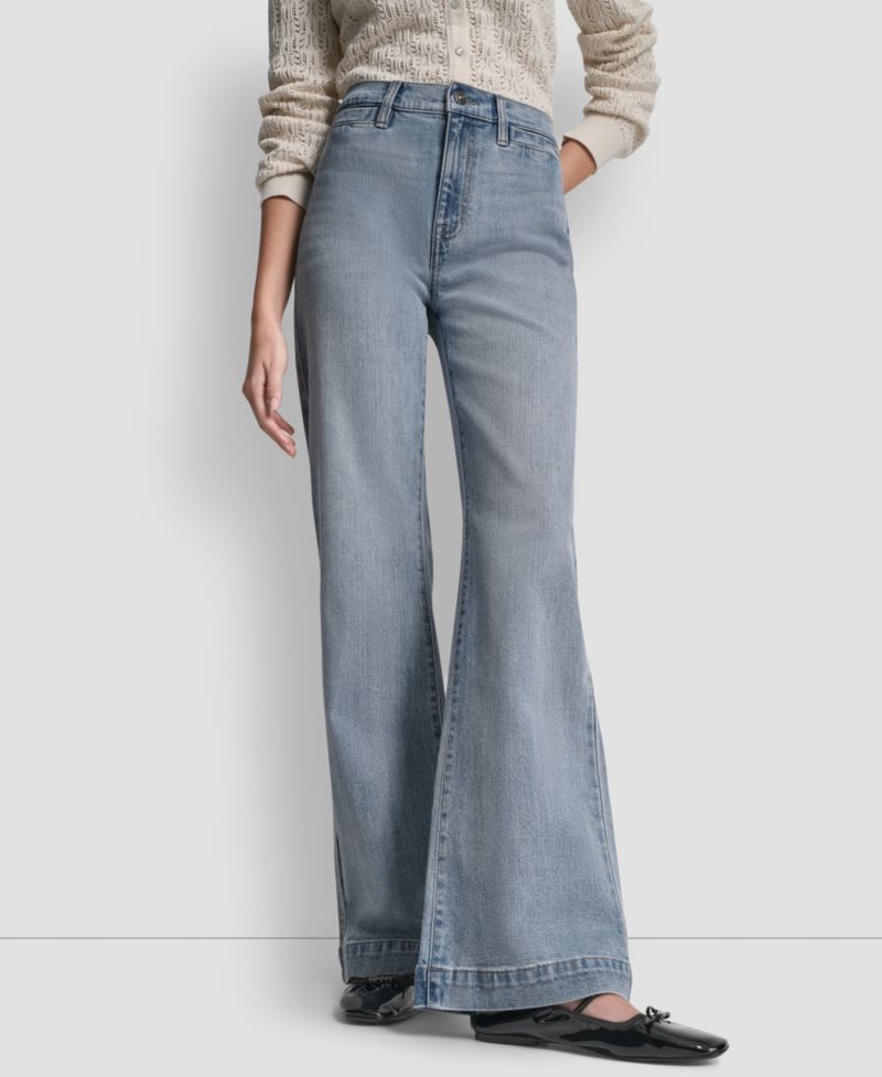 Women's High Rise Relaxed Flare Fit Jeans