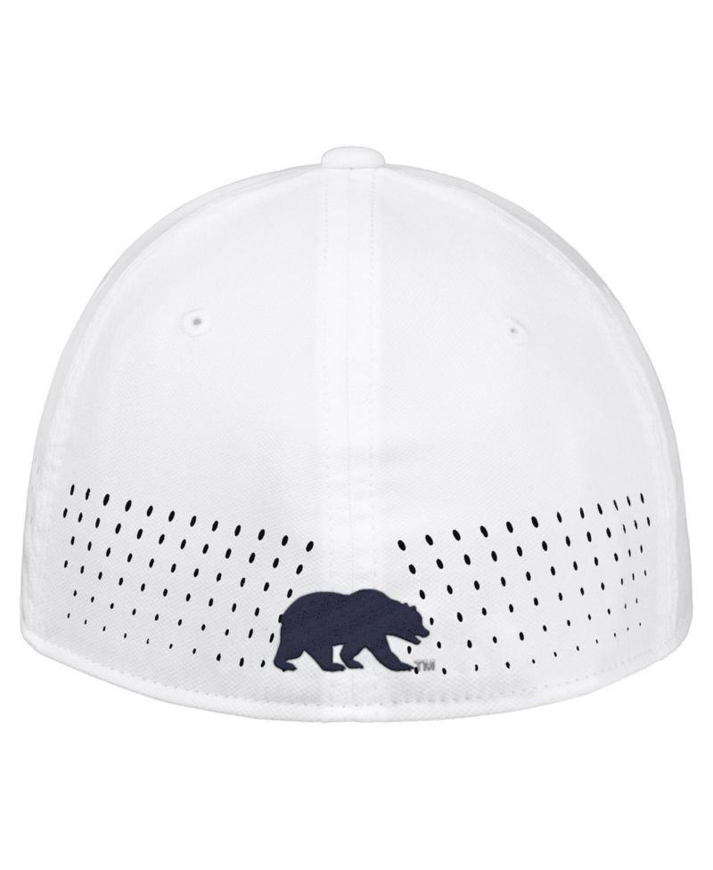 Men's White Cal Bears 2026 On-Field AeroBill SwooshFlex Dri-FIT Hat