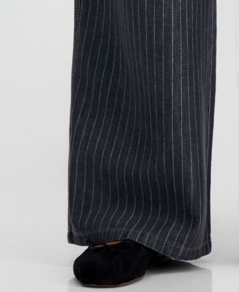 Juniors' Pinstripe Wide-Leg Pull-On Jeans