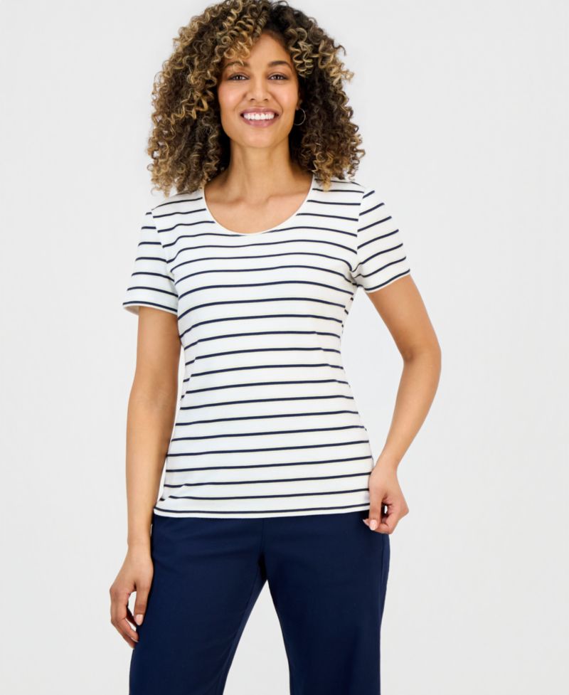Petite Scoop-Neck Short-Sleeve Top