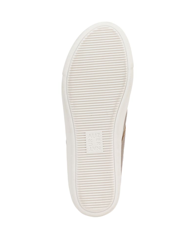 Women's Medina Round Toe Lace Up Sneakers