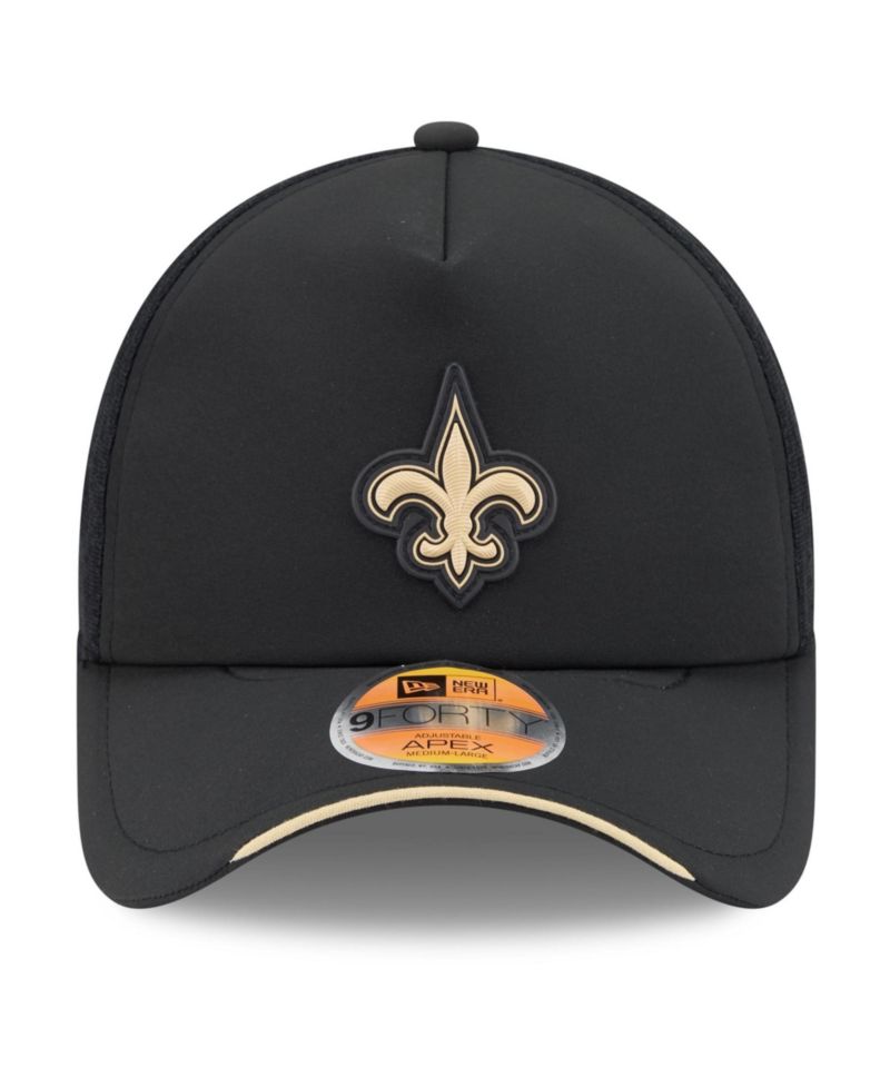 Men's Black New Orleans Saints 2026 Sideline Apex 9FORTY Adjustable Trucker Hat