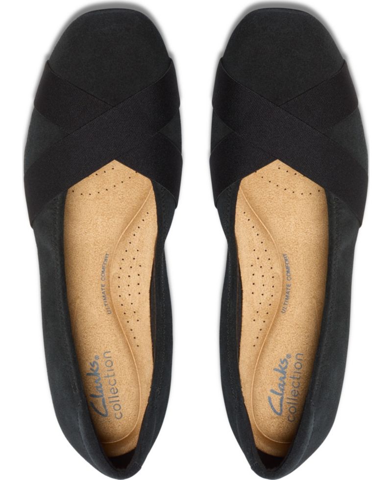 Women's Jazmynn Gem Round Toe Flats