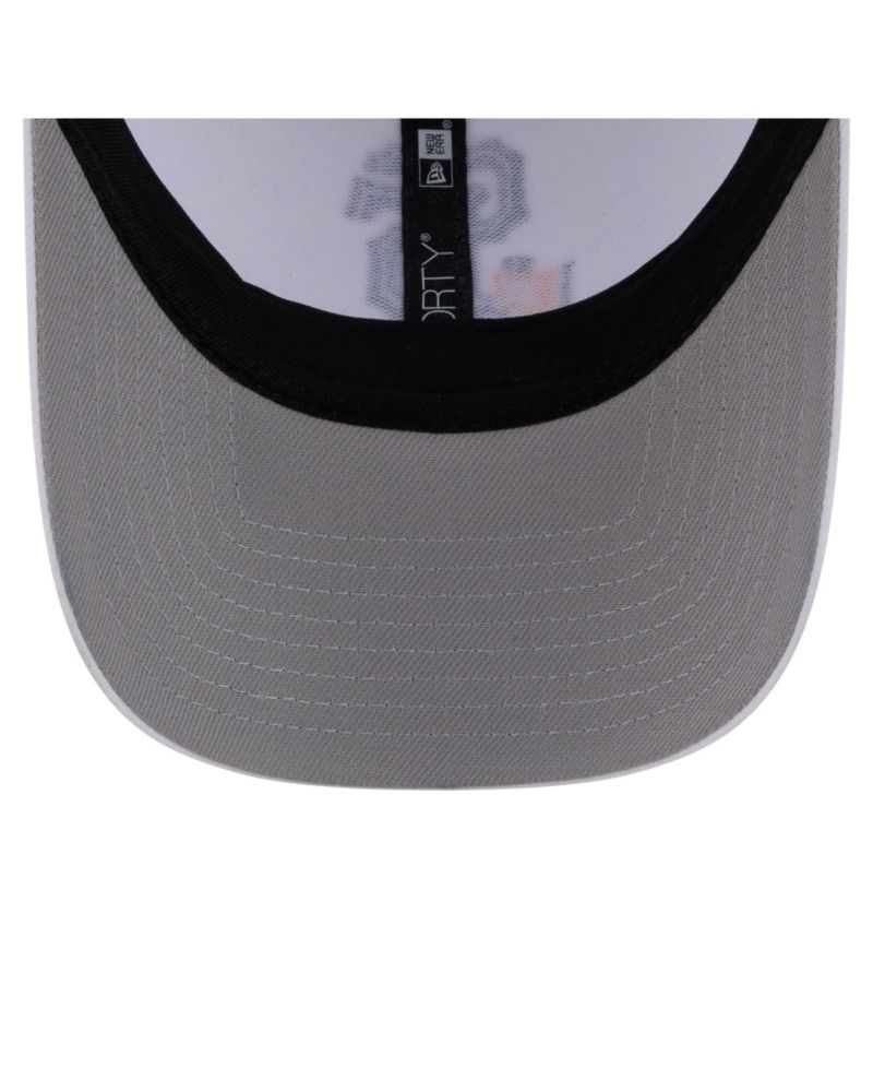 Men's White San Francisco Giants Flag 9FORTY Trucker Adjustable Hat