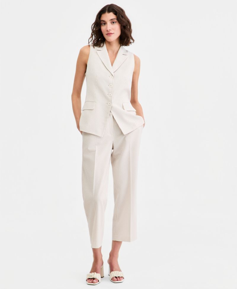 Women's Sleeveless Seersucker Four-Button Vest