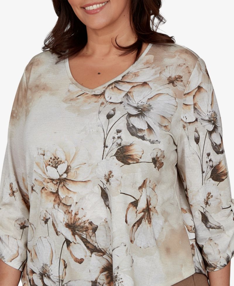 Plus Size Floral-Print V-Neck 3/4-Sleeve Blouse