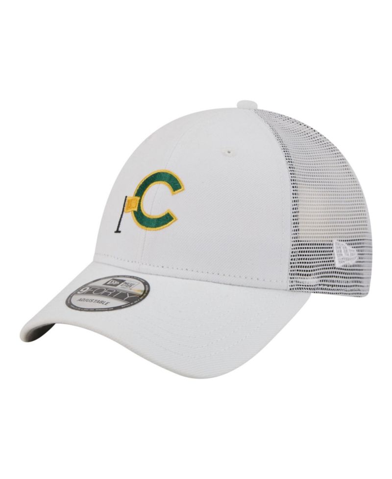 Men's White Chicago Cubs Flag 9FORTY Trucker Adjustable Hat