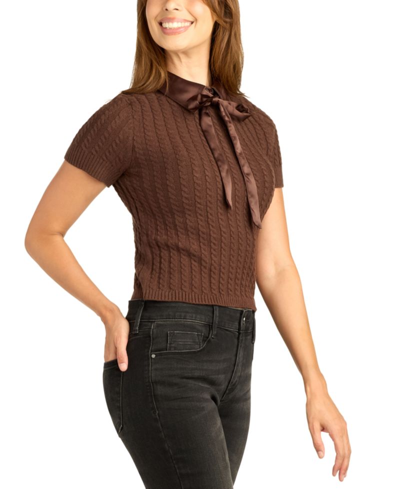 Juniors' Cable-Knit Contrast-Collar Back-Zipper Short-Sleeve Pullover Sweater