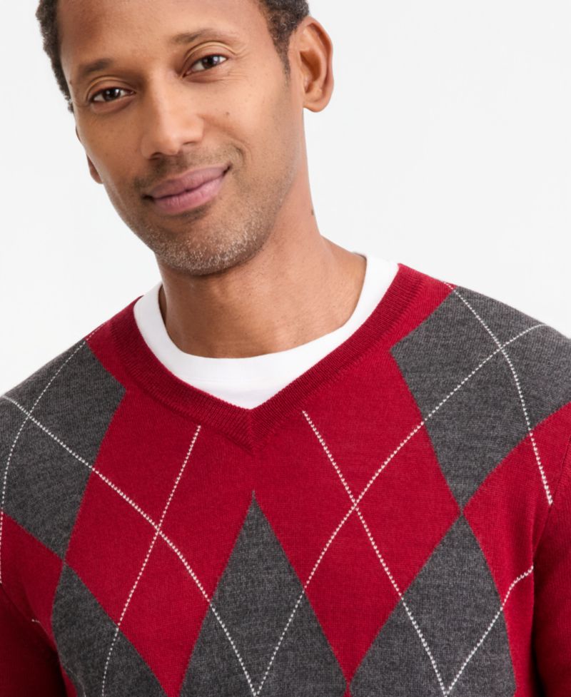 Men's Argyle V-Neck Sweater