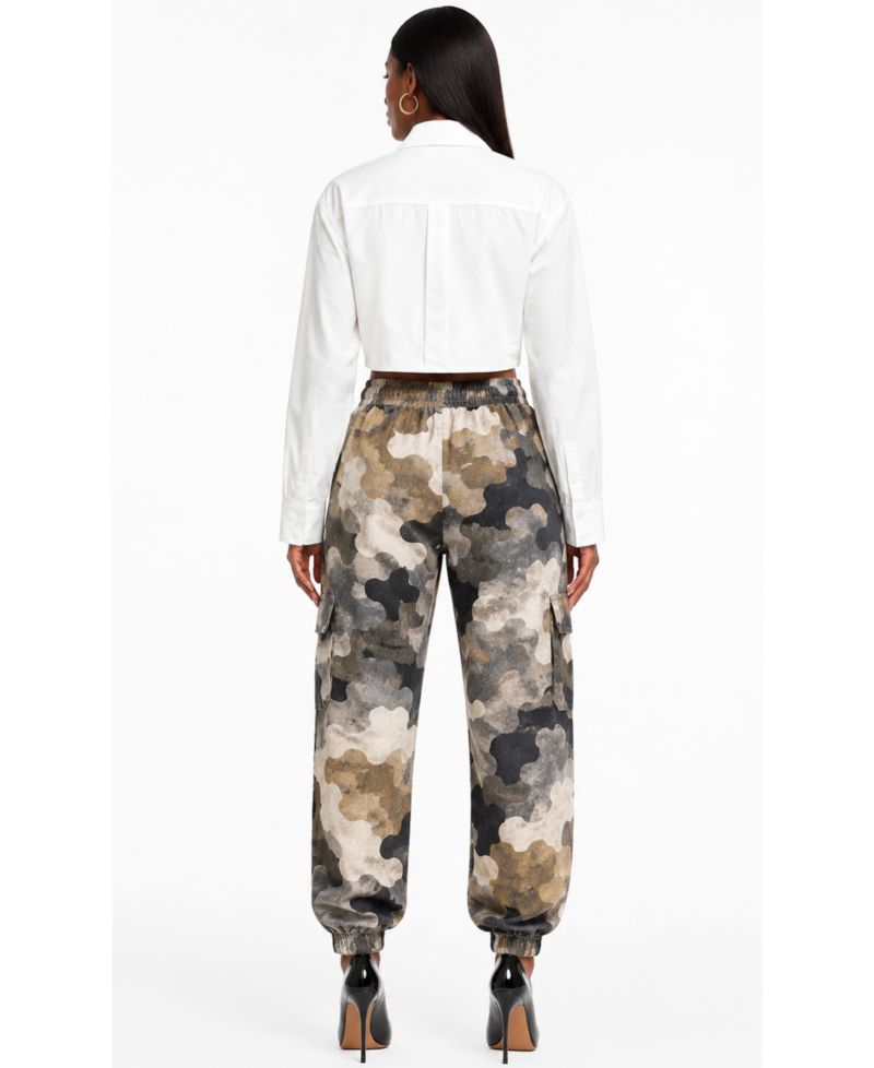 Women's Long-Sleeve Cropped Button-Up Shirt
