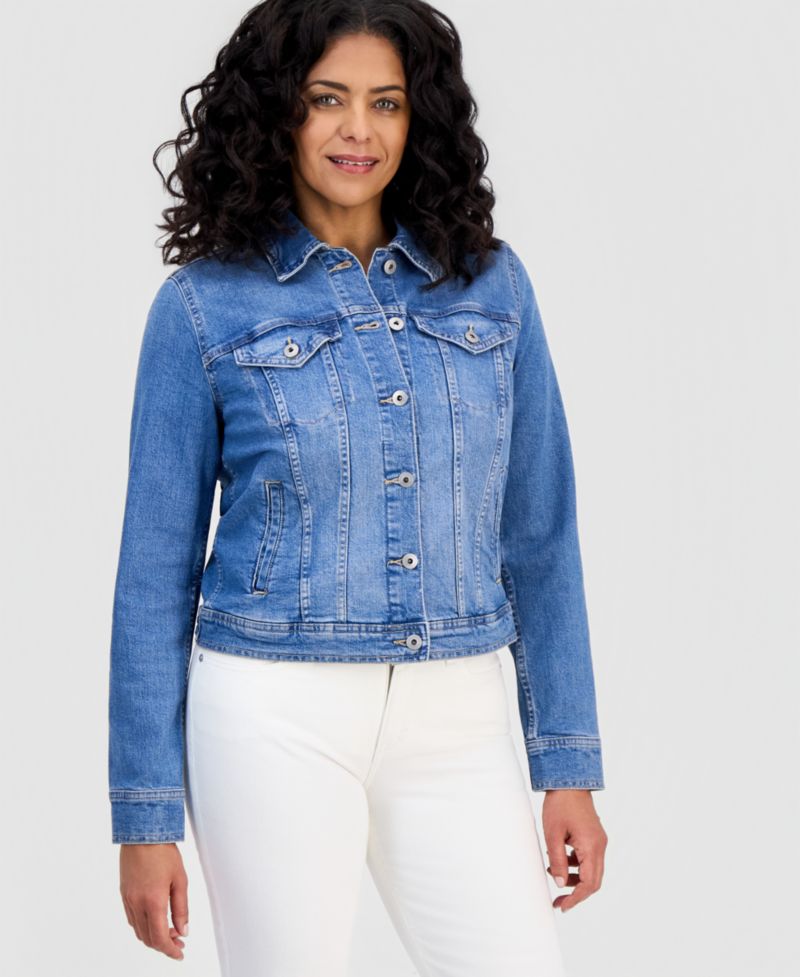 Petite Classic Denim Trucker Jacket