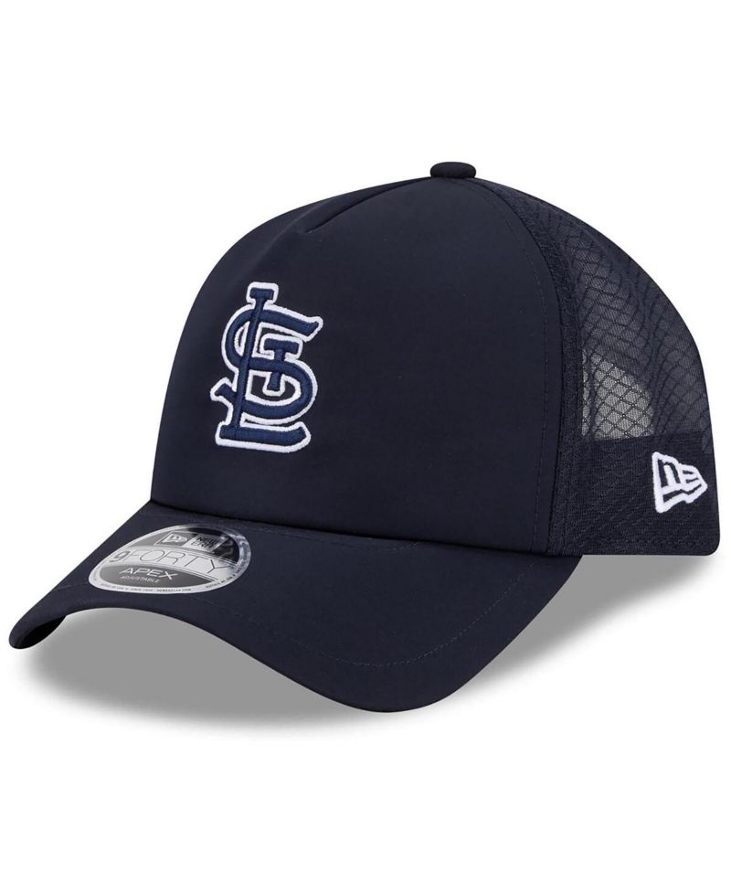 Men's Navy St. Louis Cardinals 2026 Batting Practice Apex 9FORTY Adjustable Trucker Hat