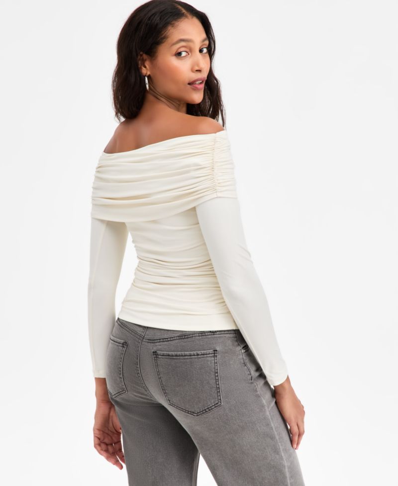 Women's Off-The-Shoulder Ruched Knit Top