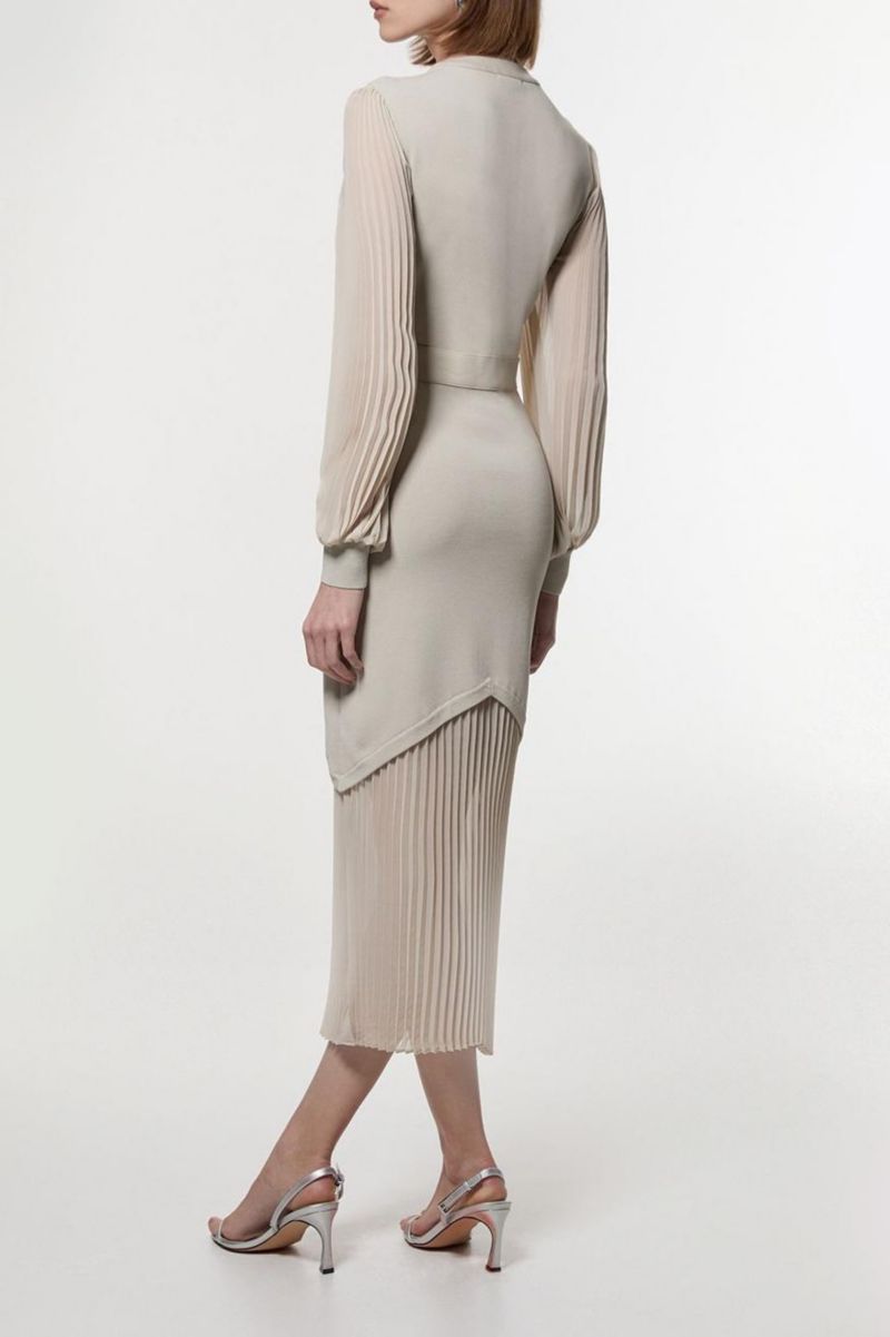 Women's Woven Sleeved Pleated Dress