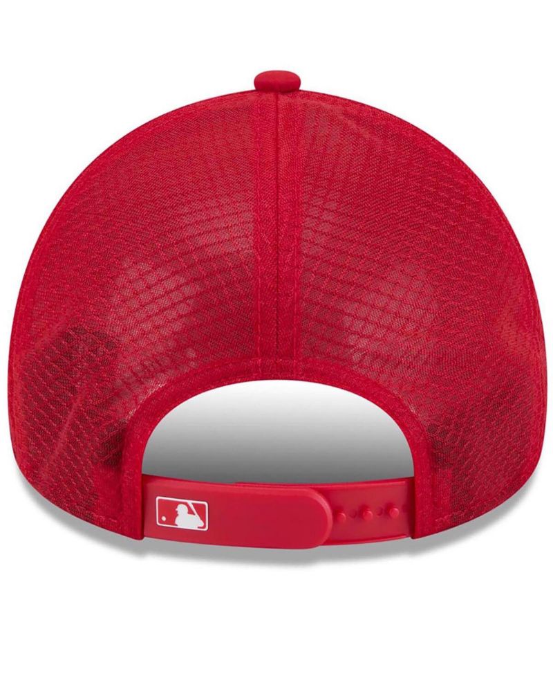 Men's Red Cleveland Guardians 2026 Batting Practice Alternate Apex 9FORTY Adjustable Hat
