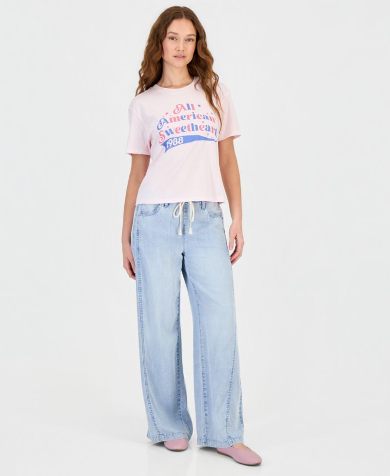 Juniors' American Sweetheart Graphic Print T-Shirt