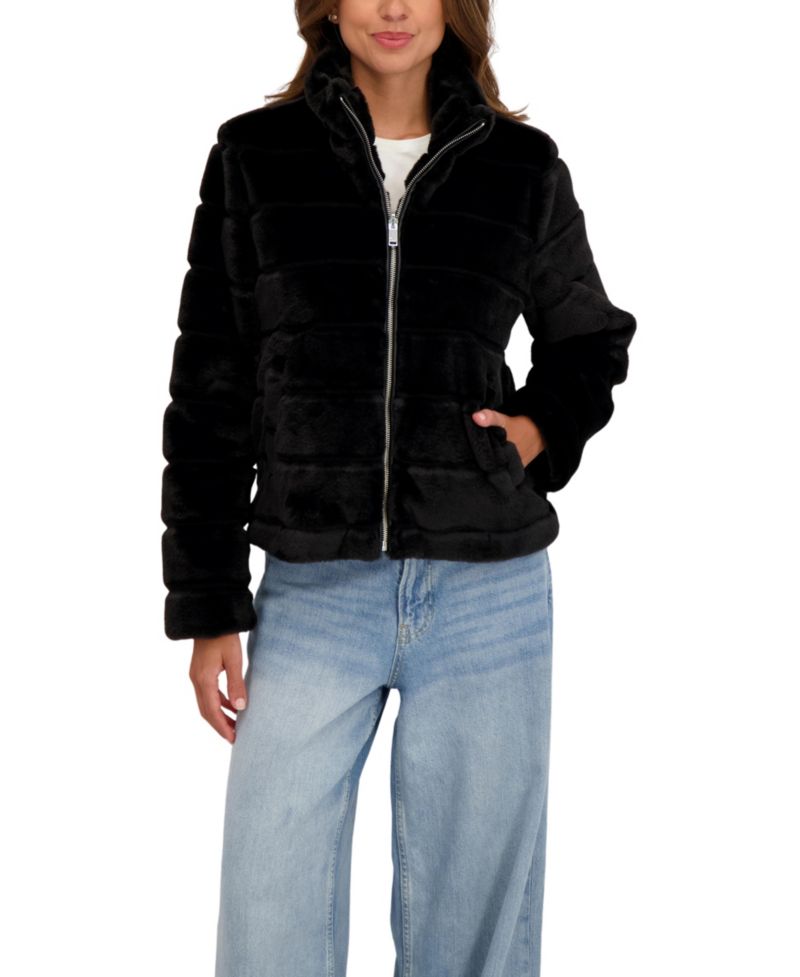 Women's Grooved Short Faux Fur Jacket
