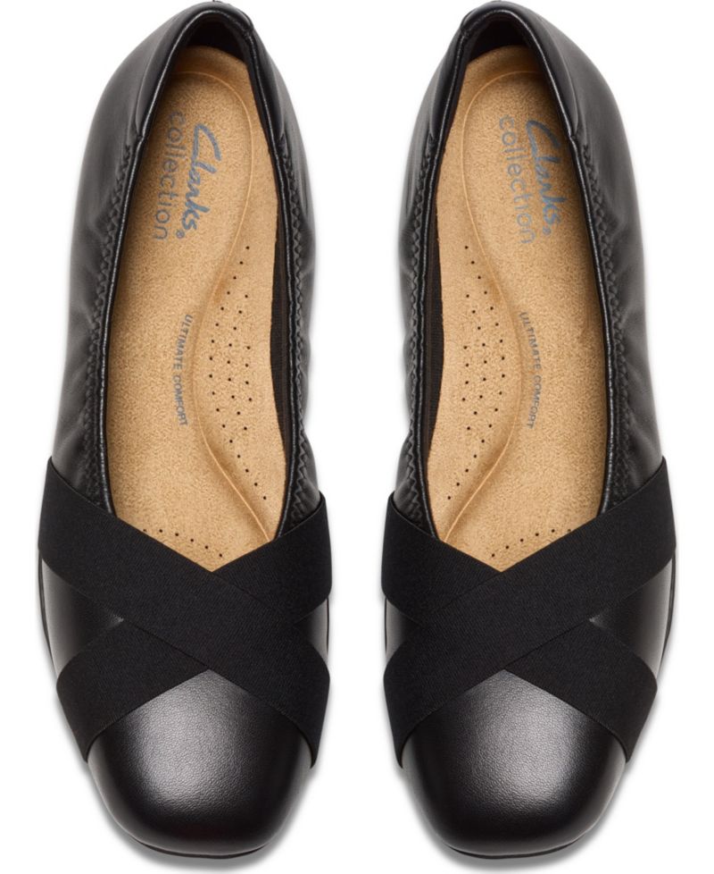 Women's Jazmynn Gem Round Toe Flats