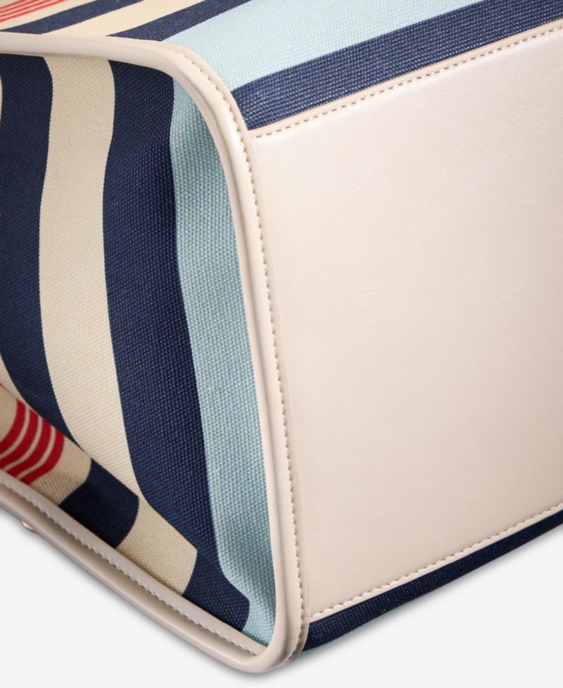 Maxxii Stripe Tote
