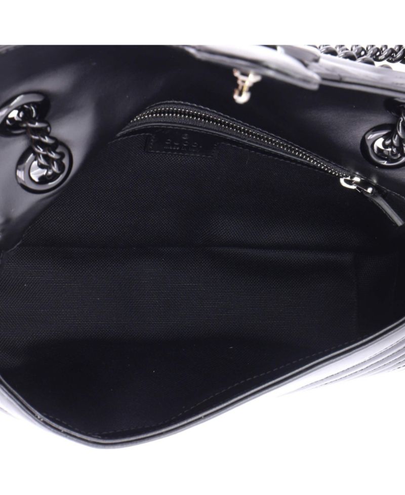 Small GG Marmont Monochrome Flap Bag Matelasse Leather