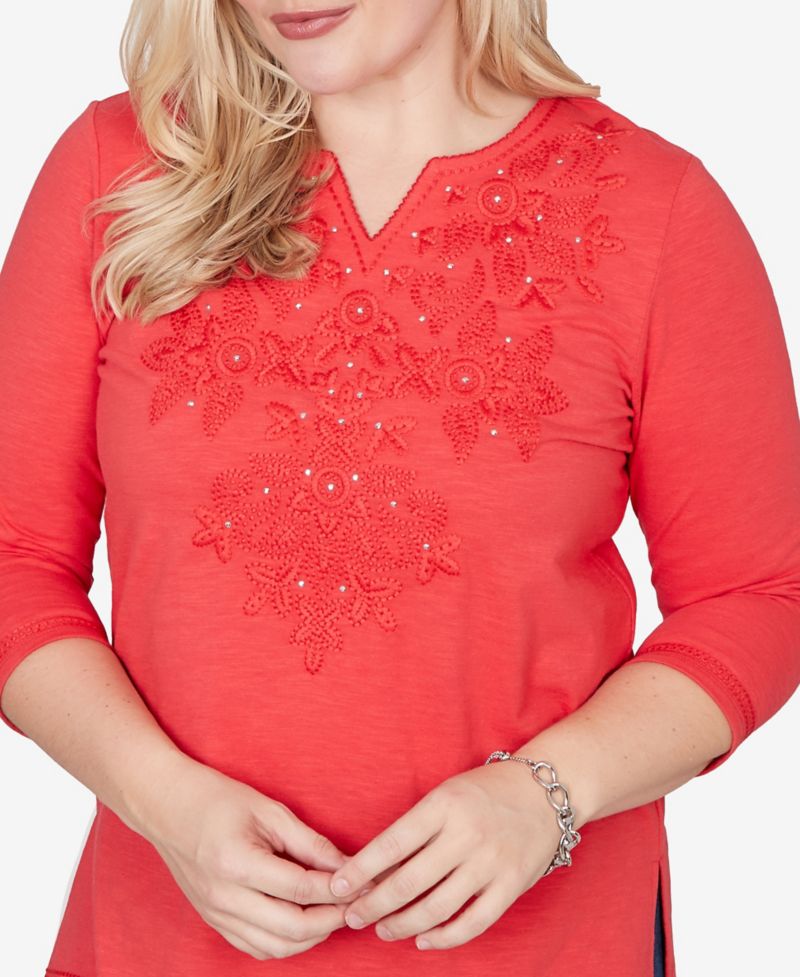 Women's Port Side Tonal Embroidered Split-Neck Top