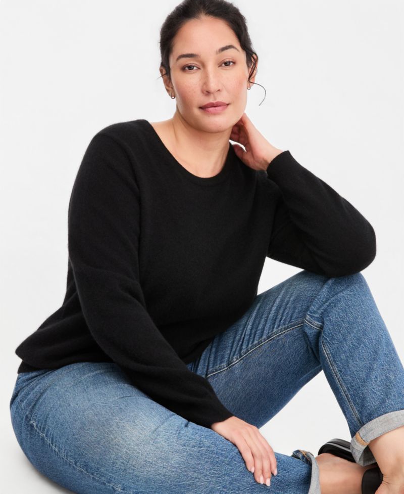 100% Cashmere Women's Petite Long-Sleeve Crewneck Sweater
