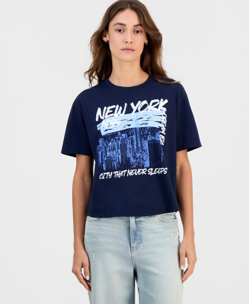 Juniors' New York Skyline Graphic Crop Tee