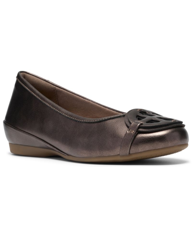 Women's Cathrynn Luna Slip-On Flats