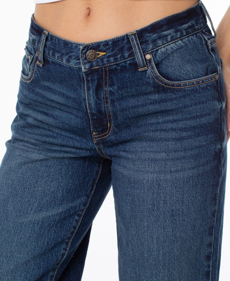 Juniors' Straight V Pitch Mid-Rise Cotton-Blend Jeans