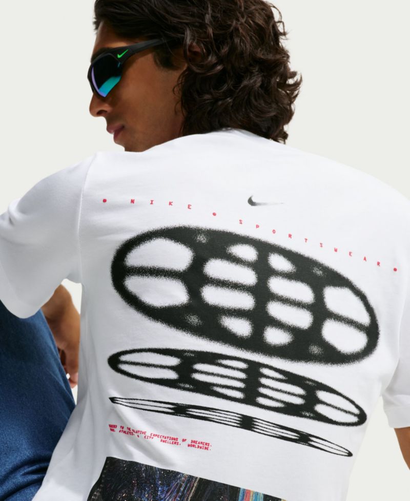 Men's Sportswear Graphic Crewneck T-Shirt