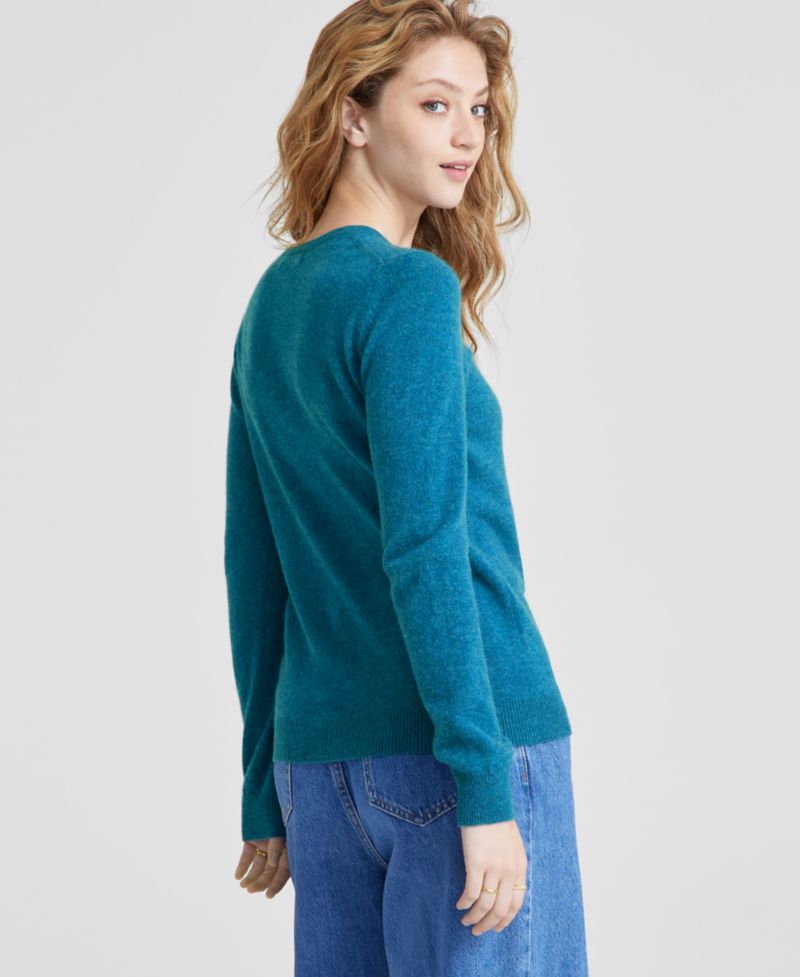 100% Cashmere Women's Petite Long-Sleeve Crewneck Sweater