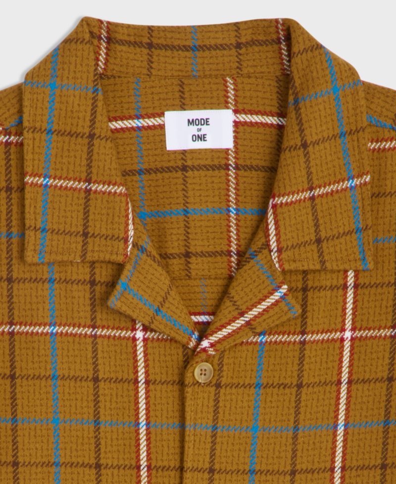 Men's Camp-Collar Plaid Shirt
