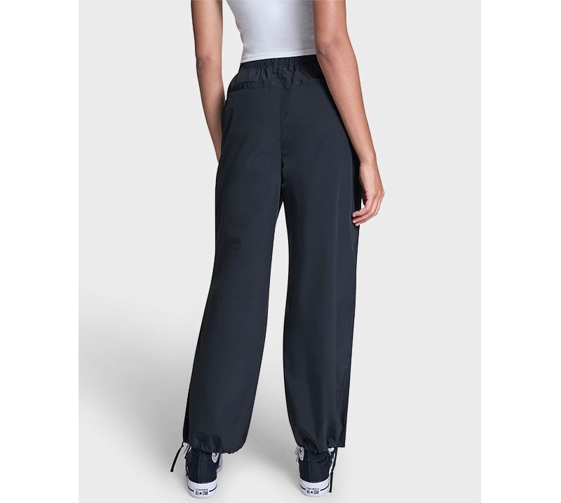 Women's Loose-Fit Tech Pants