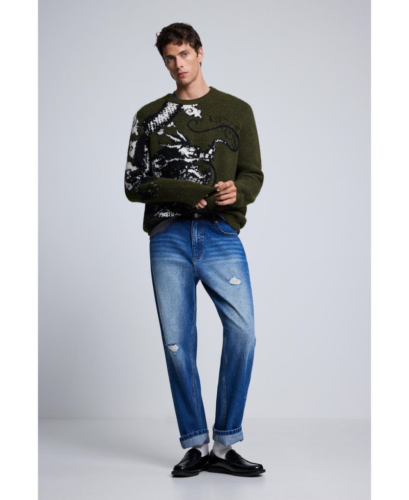 Men's Straight-Leg Medium Wash Distressed Jeans