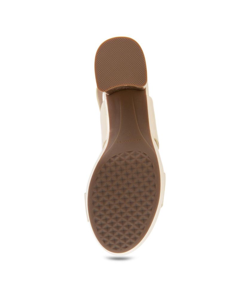 Women's Camilia Round Toe Platform Sandals