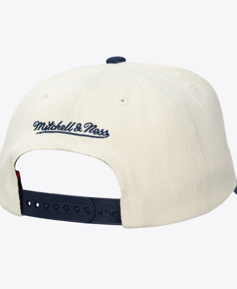 Men's and Women's Cream New York Yankees Retro Lines Stretch Snapback Hat