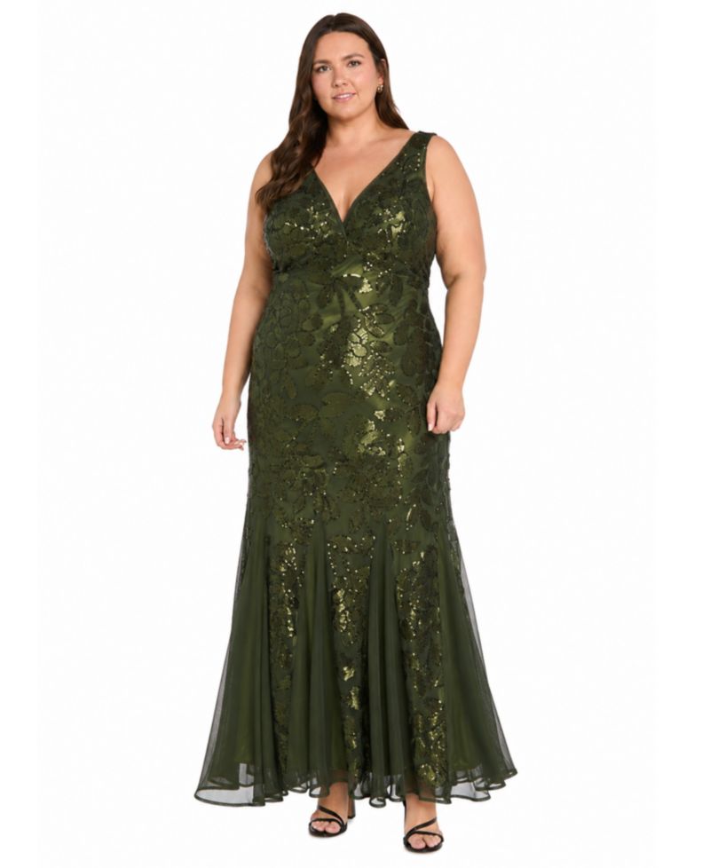 Plus Size V-Neck Sequined Gown