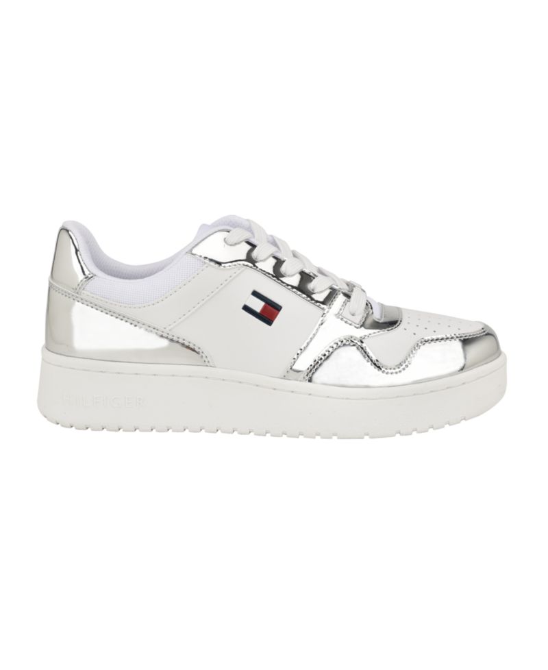 Women's Twigye Lace-Up Sneakers