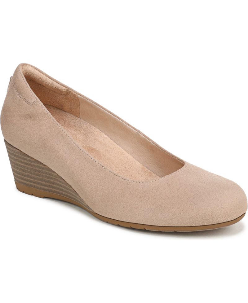 Women's Be Flex Round Toe Wedge Pumps