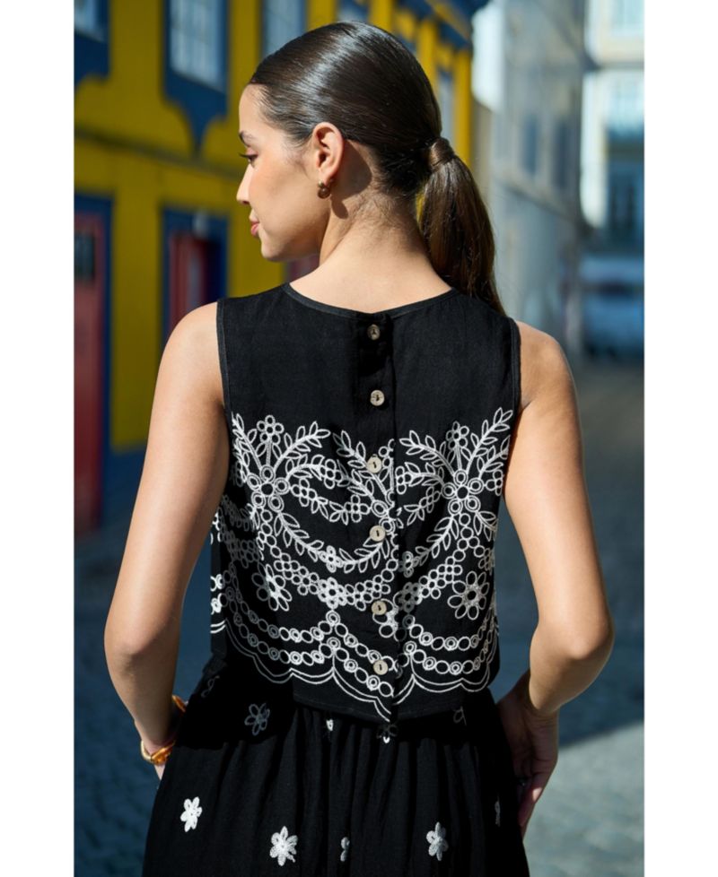 Women's Embroidered Crop Top