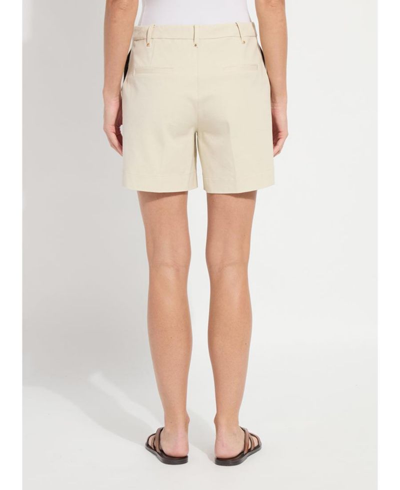 Women's Amanda Pull-On Mid-Rise Stretch-Twill Shorts, 6" Inseam