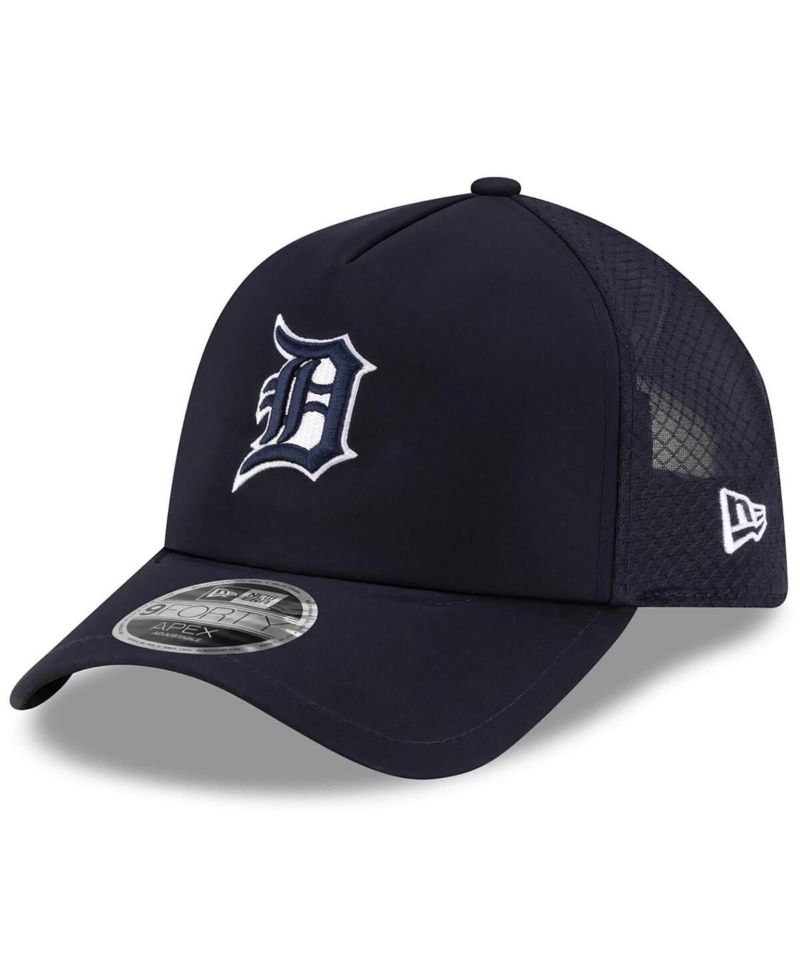 Men's Navy Detroit Tigers 2026 Batting Practice Apex 9FORTY Adjustable Trucker Hat