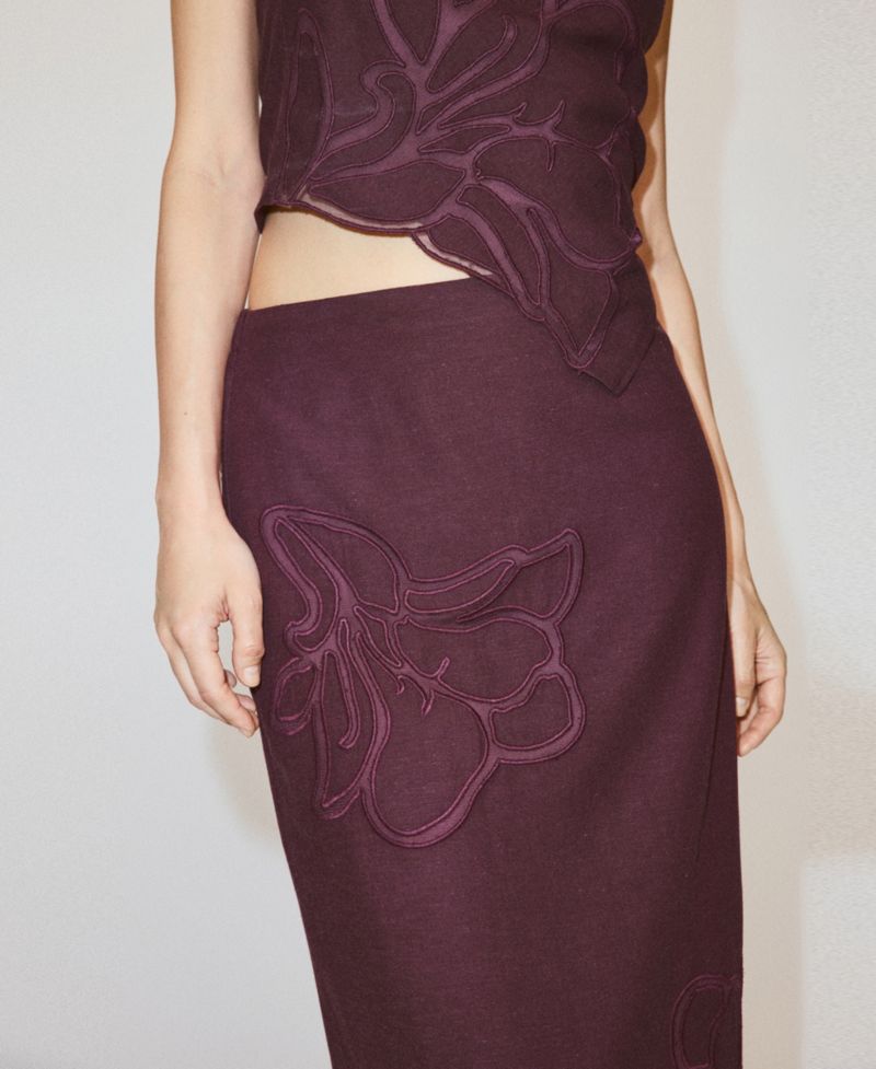 Women's Floral Embroidered Linen Skirt