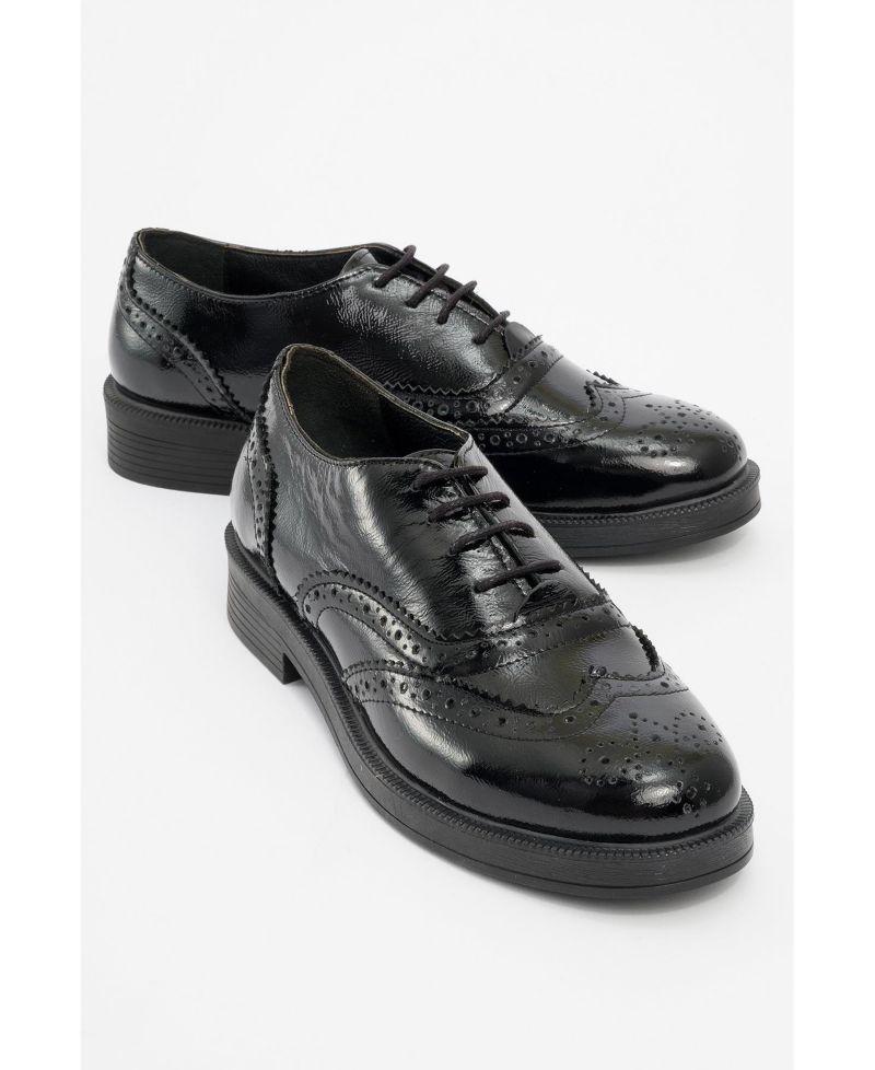 Women's Lace-Up Leather Oxford with Block Heel
