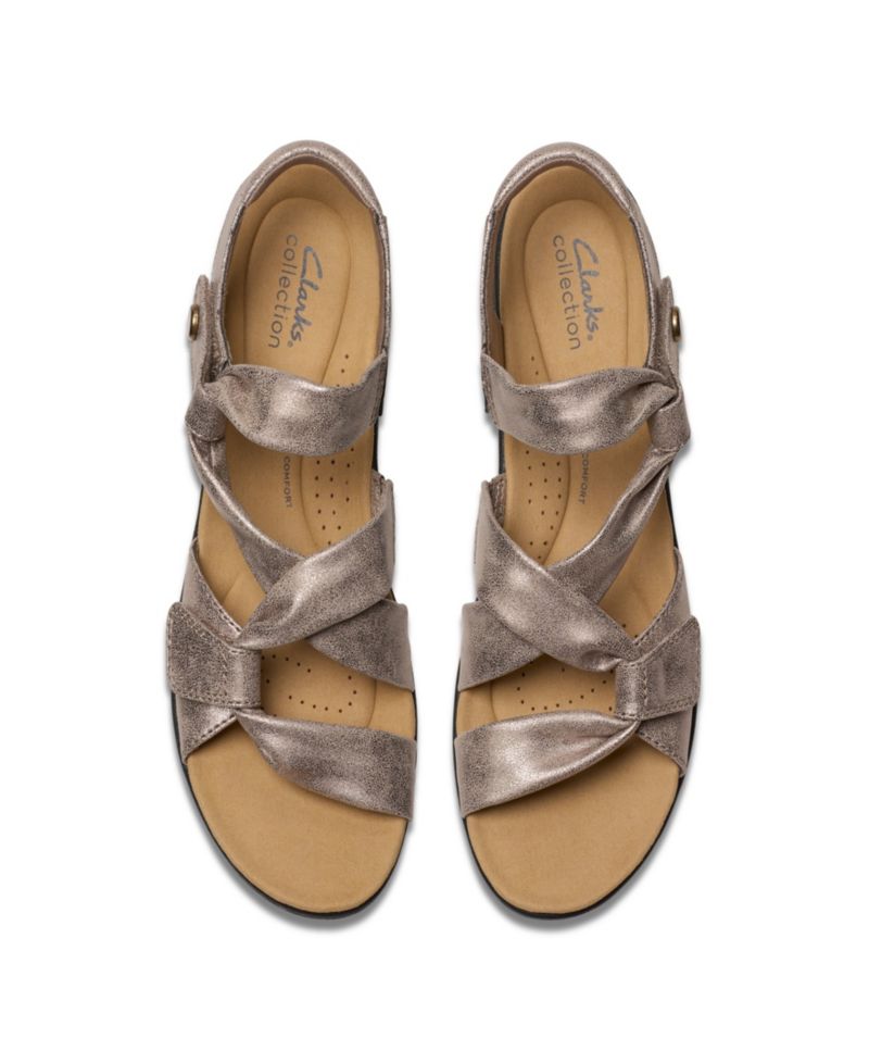 Collection Women's Laurieann Bell Round Toe Flat Sandals