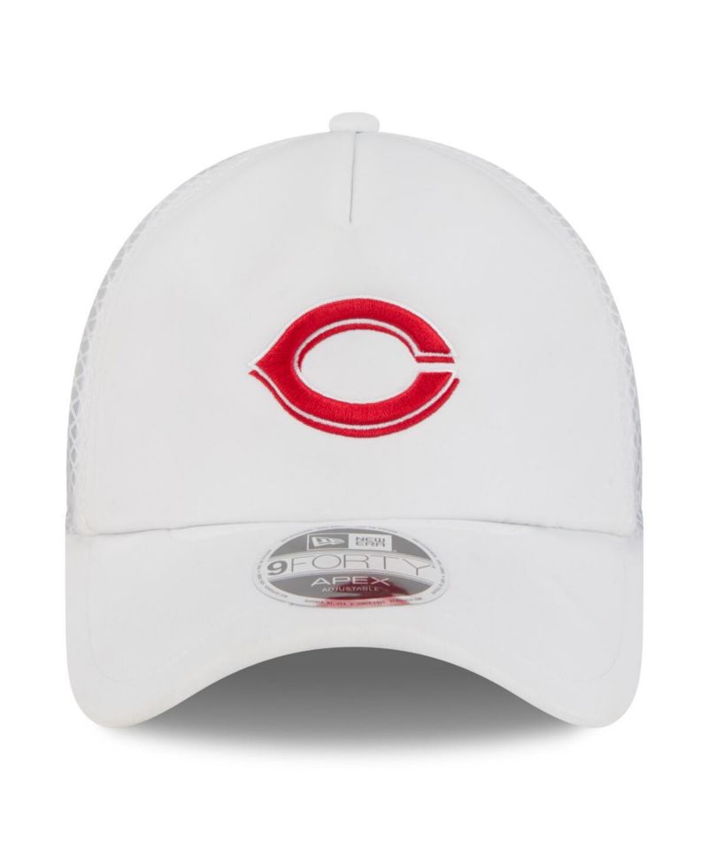 Men's White Cincinnati Reds 2026 Batting Practice Apex 9FORTY Adjustable Trucker Hat