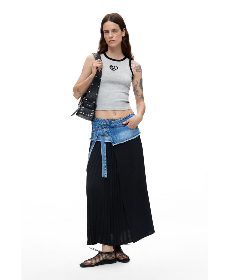 Women's Sleeveless T-Shirt